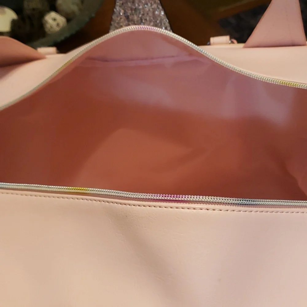 OMG ACCESSORIES Travel bag